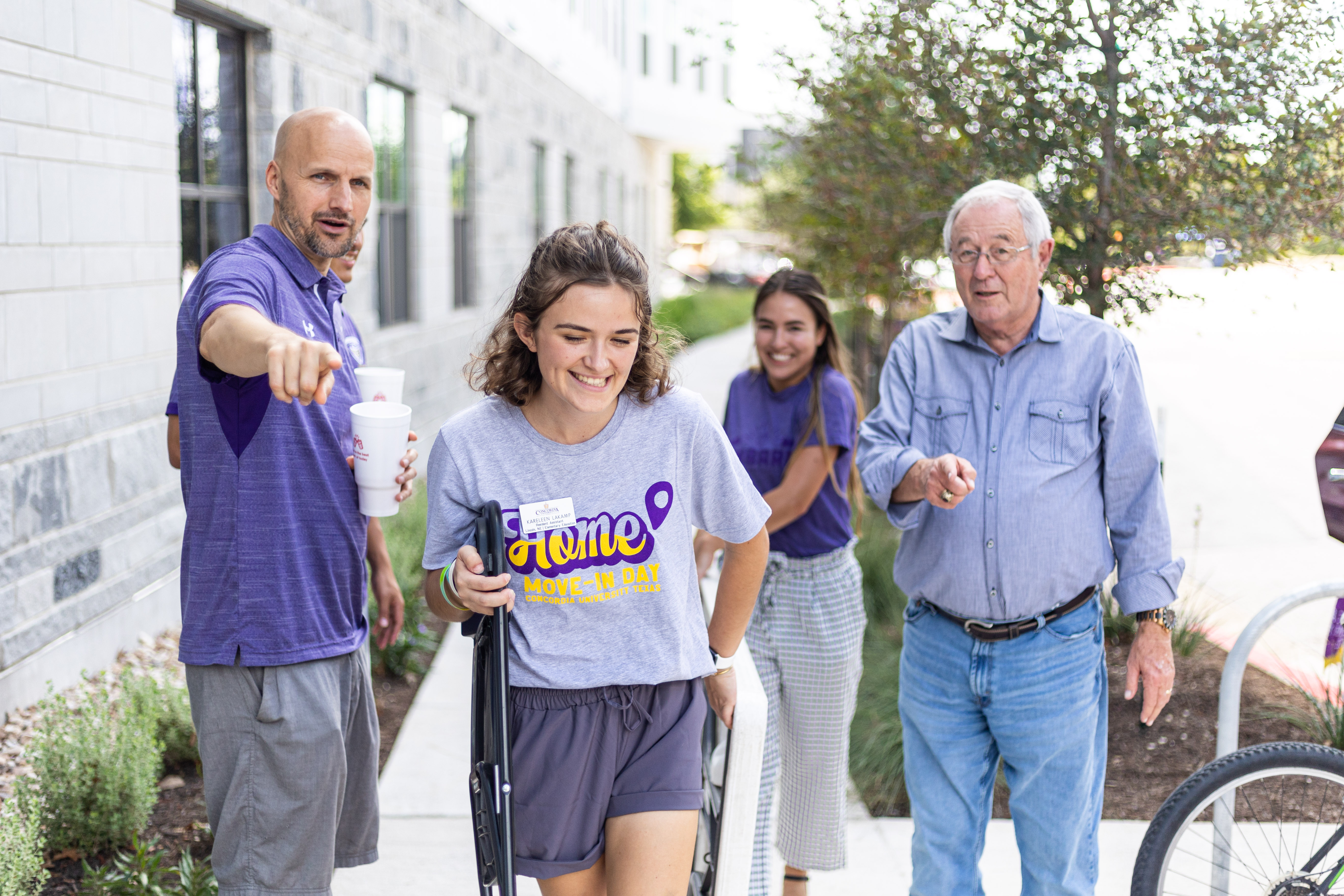 Welcome home Student moving on campus.