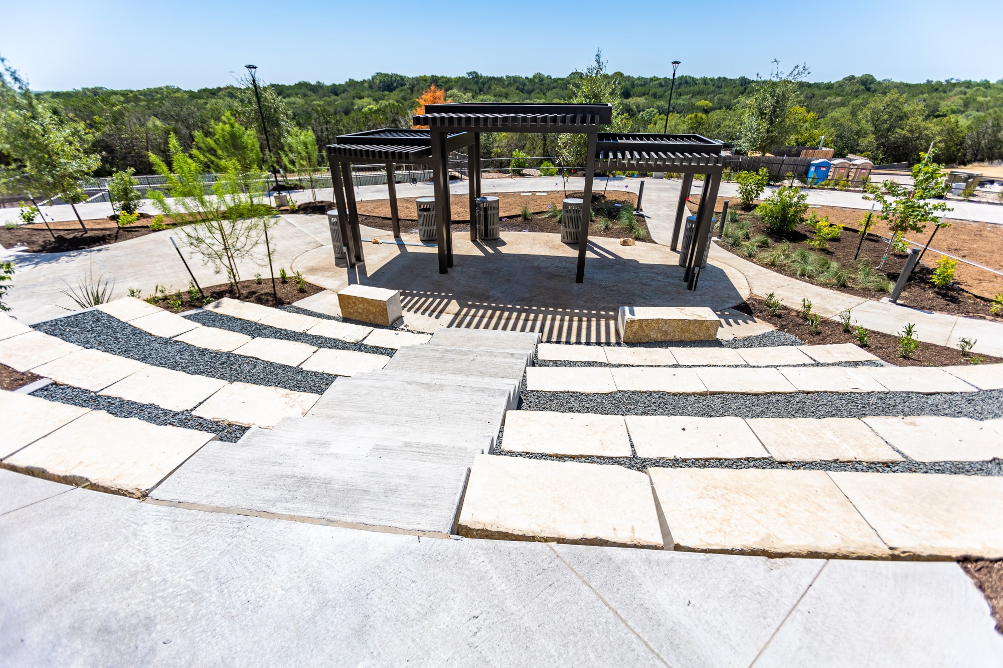 Enjoy the amphitheater with classmates.