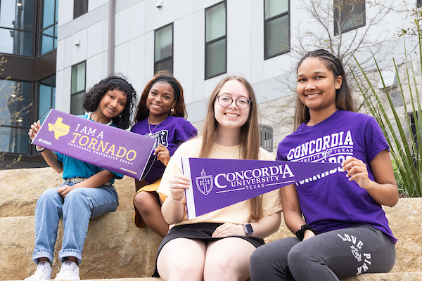 An excited group of first time college students at Concordia University Texas