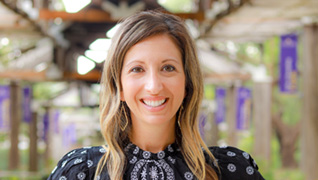 Headshot of Kristin Coulter