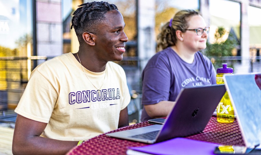 A group of Concordia Texas students studying sociology