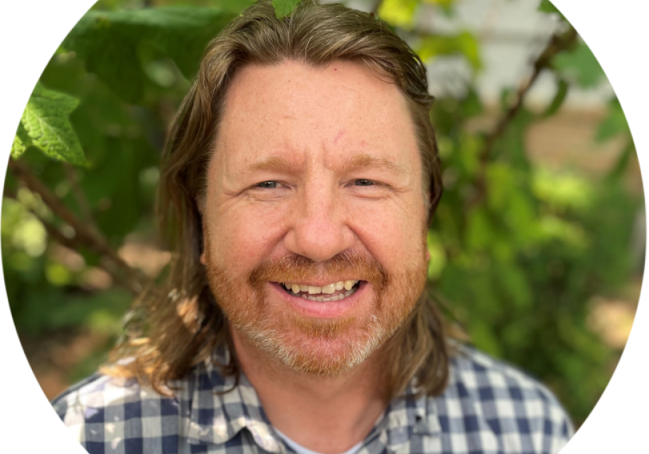 Rev. Dr. Chris Holder