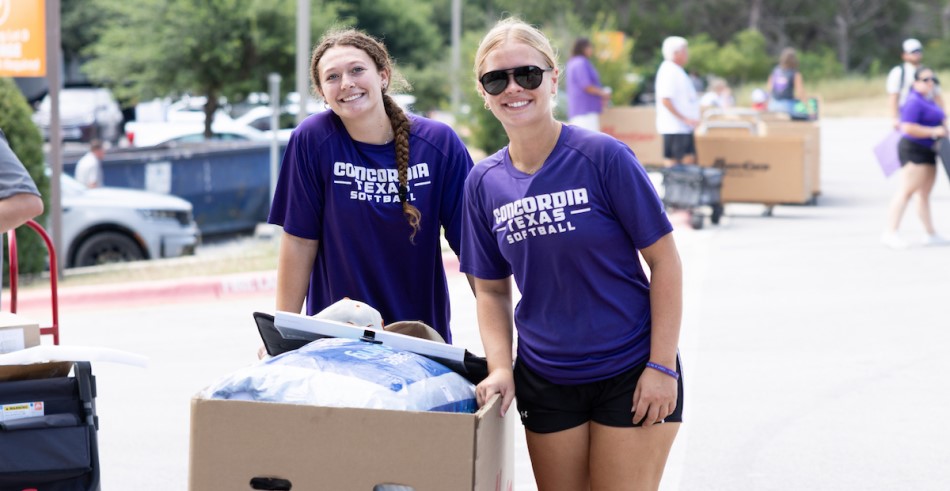 New Concordia students moving into the dorms
